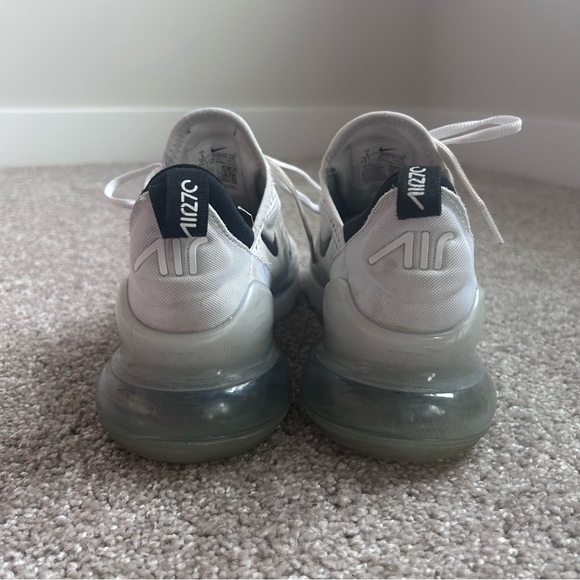 Nike Air Max 270 Men's Size 9 White Black Pure Platinum AH8050-100 Running Shoes - Picture 3 of 12